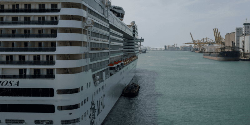 Taxi Barcelona Puerto - traslado privado y rápido al puerto de cruceros