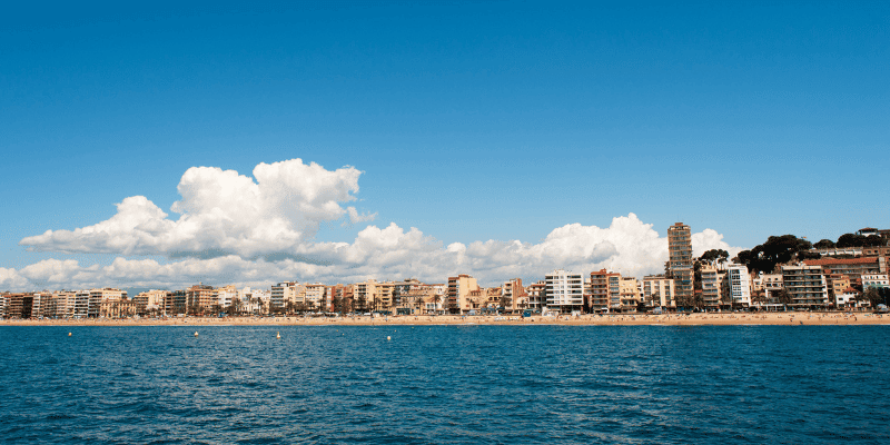 Servicio de taxi de Barcelona a Lloret de Mar - transporte cómodo y seguro