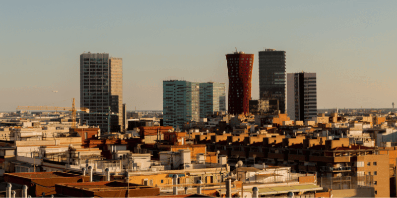 Viaje en taxi desde Hospitalet a Barcelona - opción ideal para turismo, familias y negocios
