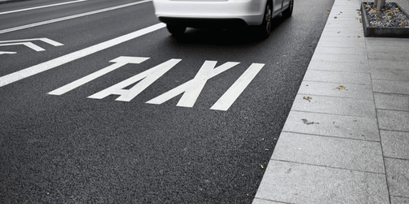 Servicio de taxi en Sant Boi 24 horas - transporte cómodo, seguro y económico