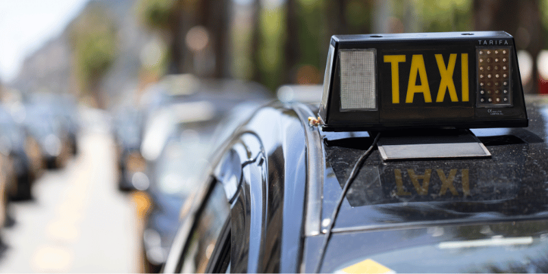 Llamar a un taxi en Barcelona - reserva fácil y rápida desde tu móvil