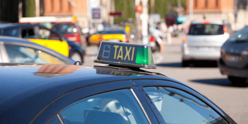 Taxi Tiana - servicio de traslado privado y rápido entre Tiana y Barcelona